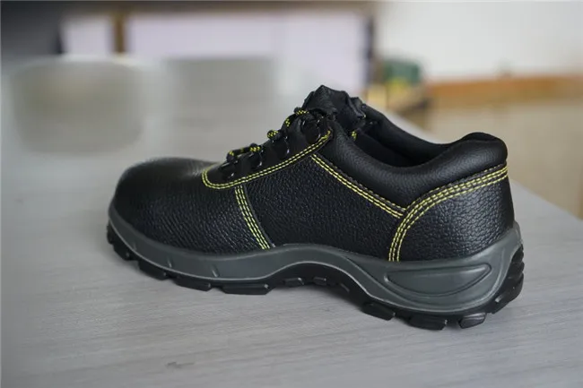 Low Cut Safety Shoes with Ce Certification Ufa001